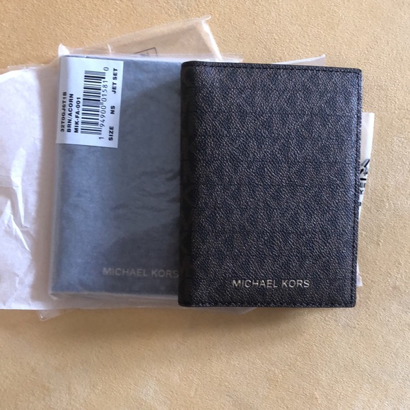 Passport holder Michael Kors - Picture 2 of 4